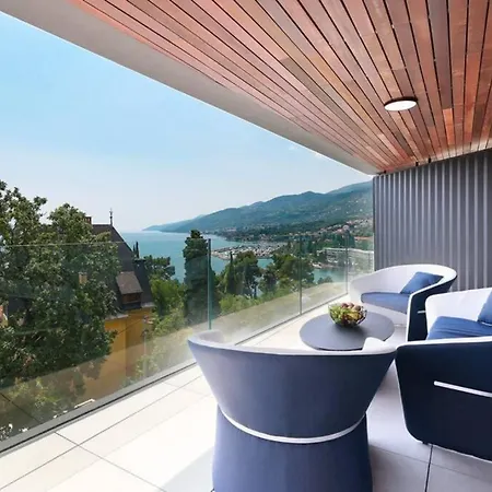 Marena - Trees To Seas Luxury Escape