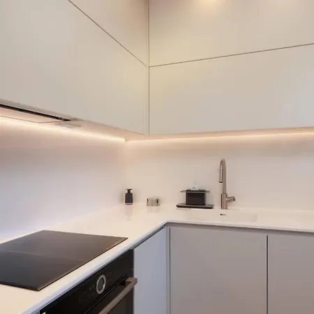 Апартаменты Marena - Trees To Seas Luxury Escape *