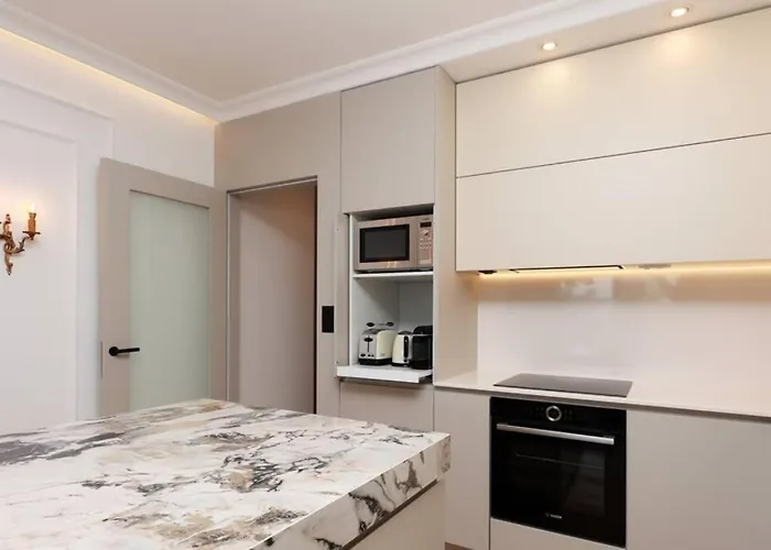 Marena - Trees To Seas Luxury Escape Apartment Opatija