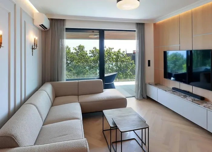 Apartment Marena - Trees To Seas Luxury Escape